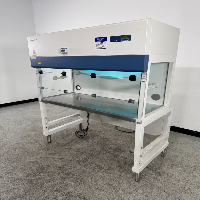 Esco 4' PCR Cabinet image 1